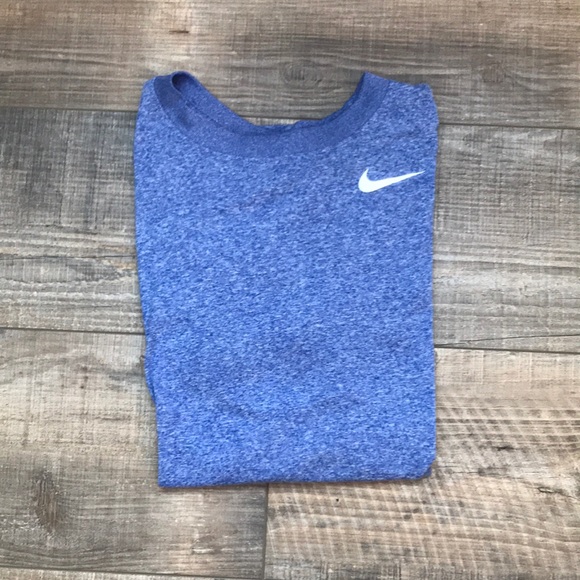 Nike Tee - Picture 1 of 3